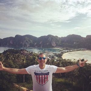 Meet your Posher, Hitch